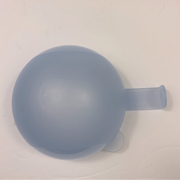 Tupperware ”Forget me not” Blue Onion Keeper - Picture 7 of 9